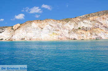 Fyriplaka Milos | Cycladen Griekenland | Foto 11 - Foto van https://www.grieksegids.nl/fotos/milos/normaal/fyriplaka-tsigrado-011.jpg