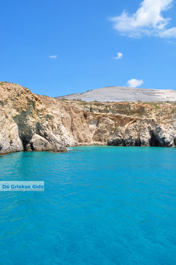 Bij Fyriplaka en Tsigrado Milos | Cycladen Griekenland | Foto 26 - Foto van https://www.grieksegids.nl/fotos/milos/normaal/fyriplaka-tsigrado-026.jpg