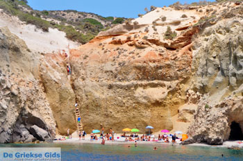 Tsigrado Milos | Cycladen Griekenland | Foto 10 - Foto van https://www.grieksegids.nl/fotos/milos/normaal/fyriplaka-tsigrado-039.jpg