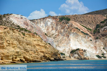 Fyriplaka Milos | Cycladen Griekenland | Foto 20 - Foto van https://www.grieksegids.nl/fotos/milos/normaal/fyriplaka-tsigrado-056.jpg