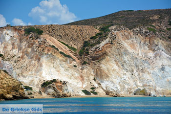 Fyriplaka Milos | Cycladen Griekenland | Foto 21 - Foto van https://www.grieksegids.nl/fotos/milos/normaal/fyriplaka-tsigrado-057.jpg
