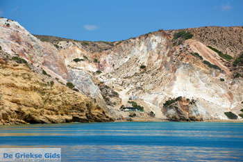 Fyriplaka Milos | Cycladen Griekenland | Foto 25 - Foto van https://www.grieksegids.nl/fotos/milos/normaal/fyriplaka-tsigrado-061.jpg
