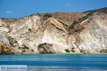 Fyriplaka Milos | Cycladen Griekenland | Foto 26 - Foto van https://www.grieksegids.nl/fotos/milos/normaal/fyriplaka-tsigrado-062.jpg