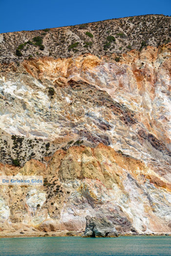Fyriplaka Milos | Cycladen Griekenland | Foto 32 - Foto van https://www.grieksegids.nl/fotos/milos/normaal/fyriplaka-tsigrado-068.jpg