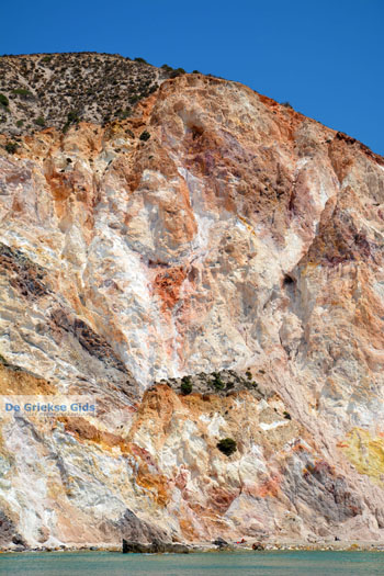 Fyriplaka Milos | Cycladen Griekenland | Foto 33 - Foto van https://www.grieksegids.nl/fotos/milos/normaal/fyriplaka-tsigrado-069.jpg