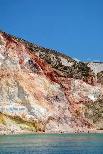 Fyriplaka Milos | Cycladen Griekenland | Foto 35 - Foto van https://www.grieksegids.nl/fotos/milos/normaal/fyriplaka-tsigrado-071.jpg