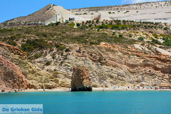 Fyriplaka Milos | Cycladen Griekenland | Foto 42 - Foto van https://www.grieksegids.nl/fotos/milos/normaal/fyriplaka-tsigrado-078.jpg