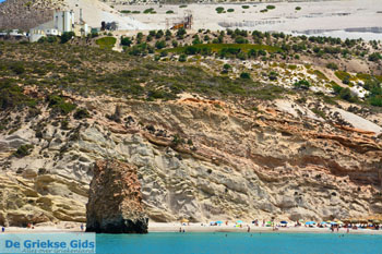 Fyriplaka Milos | Cycladen Griekenland | Foto 43 - Foto van https://www.grieksegids.nl/fotos/milos/normaal/fyriplaka-tsigrado-079.jpg
