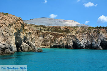 Bij Fyriplaka en Tsigrado Milos | Cycladen Griekenland | Foto 36 - Foto van https://www.grieksegids.nl/fotos/milos/normaal/fyriplaka-tsigrado-105.jpg
