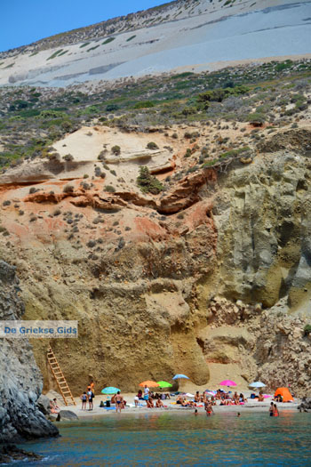 Tsigrado Milos | Cycladen Griekenland | Foto 27 - Foto van https://www.grieksegids.nl/fotos/milos/normaal/fyriplaka-tsigrado-120.jpg