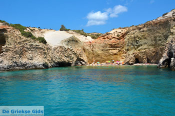 Tsigrado Milos | Cycladen Griekenland | Foto 45 - Foto van https://www.grieksegids.nl/fotos/milos/normaal/fyriplaka-tsigrado-138.jpg