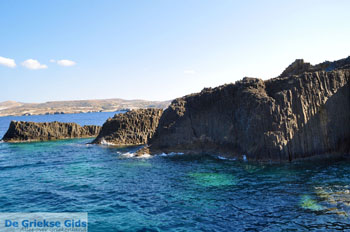 Glaronissia Milos | Cycladen Griekenland | Foto 4 - Foto van https://www.grieksegids.nl/fotos/milos/normaal/glaronissia-004.jpg