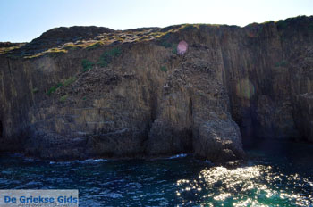 Glaronissia Milos | Cycladen Griekenland | Foto 8 - Foto van https://www.grieksegids.nl/fotos/milos/normaal/glaronissia-008.jpg