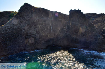 Glaronissia Milos | Cycladen Griekenland | Foto 10 - Foto van https://www.grieksegids.nl/fotos/milos/normaal/glaronissia-010.jpg