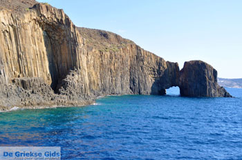 Glaronissia Milos | Cycladen Griekenland | Foto 16 - Foto van https://www.grieksegids.nl/fotos/milos/normaal/glaronissia-016.jpg