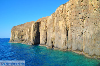 Glaronissia Milos | Cycladen Griekenland | Foto 25 - Foto van https://www.grieksegids.nl/fotos/milos/normaal/glaronissia-025.jpg