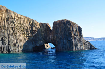 Glaronissia Milos | Cycladen Griekenland | Foto 31 - Foto van https://www.grieksegids.nl/fotos/milos/normaal/glaronissia-031.jpg