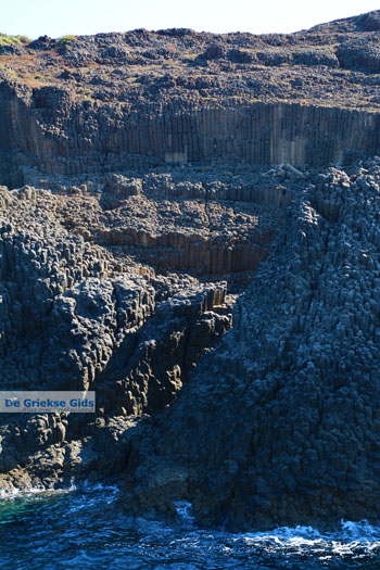 Glaronissia Milos | Cycladen Griekenland | Foto 43 - Foto van https://www.grieksegids.nl/fotos/milos/normaal/glaronissia-043.jpg