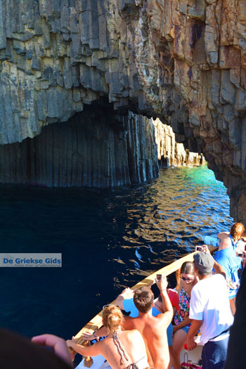 Glaronissia Milos | Cycladen Griekenland | Foto 54 - Foto van https://www.grieksegids.nl/fotos/milos/normaal/glaronissia-054.jpg