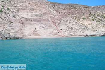 Kalamos Milos | Cycladen Griekenland | Foto 2 - Foto van https://www.grieksegids.nl/fotos/milos/normaal/kalamos-002.jpg