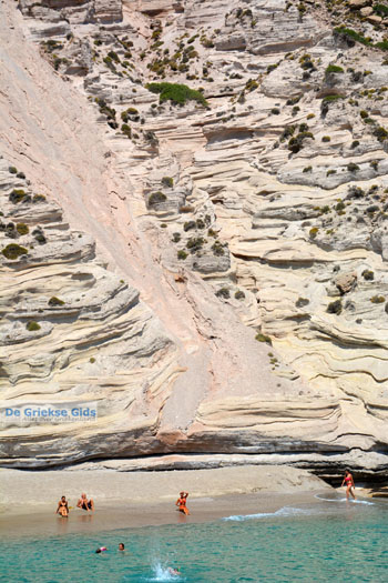 Kalamos Milos | Cycladen Griekenland | Foto 41 - Foto van https://www.grieksegids.nl/fotos/milos/normaal/kalamos-041.jpg