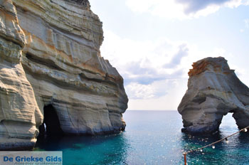 Kleftiko Milos | Cycladen Griekenland | Foto 29 - Foto van https://www.grieksegids.nl/fotos/milos/normaal/kleftiko-029.jpg