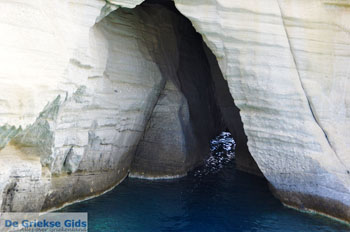 Kleftiko Milos | Cycladen Griekenland | Foto 35 - Foto van https://www.grieksegids.nl/fotos/milos/normaal/kleftiko-035.jpg