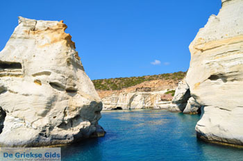 Kleftiko Milos | Cycladen Griekenland | Foto 42 - Foto van https://www.grieksegids.nl/fotos/milos/normaal/kleftiko-042.jpg