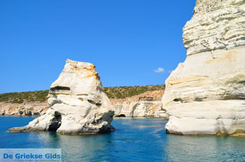 Kleftiko Milos | Cycladen Griekenland | Foto 44 - Foto van https://www.grieksegids.nl/fotos/milos/normaal/kleftiko-044.jpg