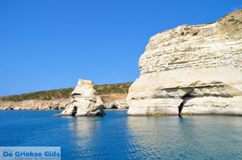 Kleftiko Milos | Cycladen Griekenland | Foto 47 - Foto van https://www.grieksegids.nl/fotos/milos/normaal/kleftiko-047.jpg