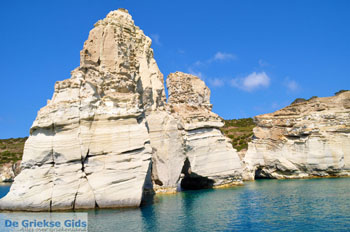Kleftiko Milos | Cycladen Griekenland | Foto 69 - Foto van https://www.grieksegids.nl/fotos/milos/normaal/kleftiko-069.jpg