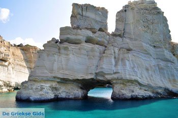 Kleftiko Milos | Cycladen Griekenland | Foto 73 - Foto van https://www.grieksegids.nl/fotos/milos/normaal/kleftiko-073.jpg