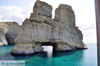 Kleftiko Milos | Cycladen Griekenland | Foto 82 - Foto van https://www.grieksegids.nl/fotos/milos/normaal/kleftiko-082.jpg