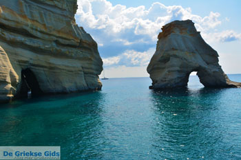 Kleftiko Milos | Cycladen Griekenland | Foto 136 - Foto van https://www.grieksegids.nl/fotos/milos/normaal/kleftiko-136.jpg