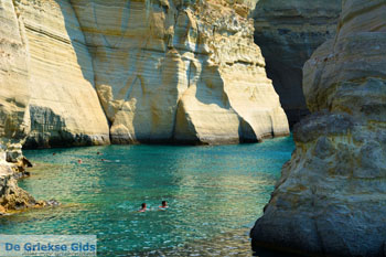 Kleftiko Milos | Cycladen Griekenland | Foto 159 - Foto van https://www.grieksegids.nl/fotos/milos/normaal/kleftiko-159.jpg