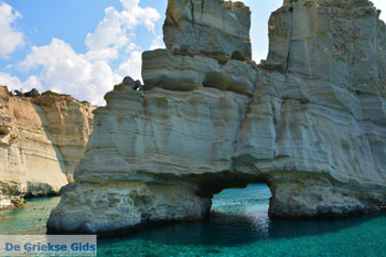 Kleftiko Milos | Cycladen Griekenland | Foto 163 - Foto van https://www.grieksegids.nl/fotos/milos/normaal/kleftiko-163.jpg