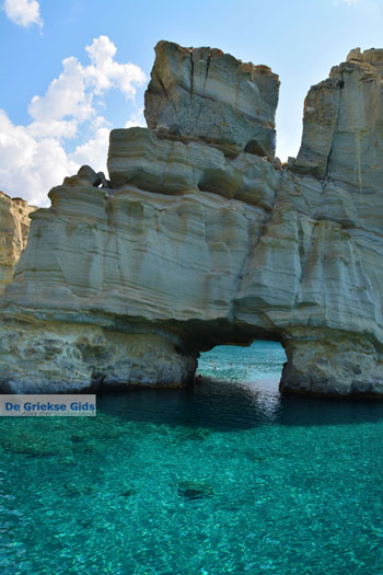 Kleftiko Milos | Cycladen Griekenland | Foto 164 - Foto van https://www.grieksegids.nl/fotos/milos/normaal/kleftiko-164.jpg