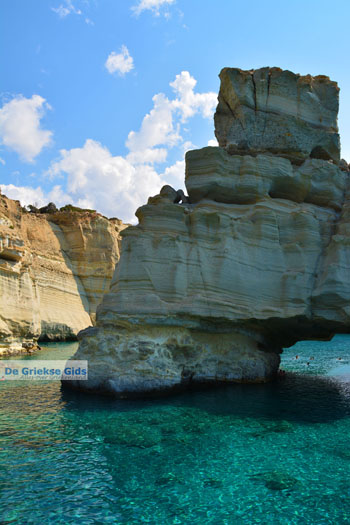 Kleftiko Milos | Cycladen Griekenland | Foto 166 - Foto van https://www.grieksegids.nl/fotos/milos/normaal/kleftiko-166.jpg