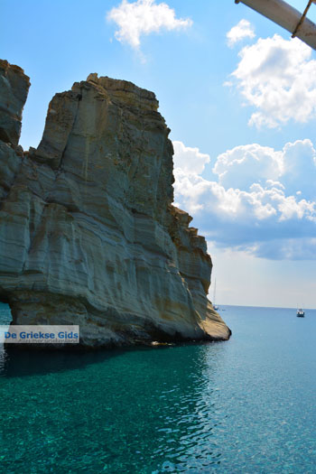 Kleftiko Milos | Cycladen Griekenland | Foto 170 - Foto van https://www.grieksegids.nl/fotos/milos/normaal/kleftiko-170.jpg