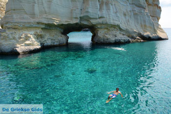 Kleftiko Milos | Cycladen Griekenland | Foto 180 - Foto van https://www.grieksegids.nl/fotos/milos/normaal/kleftiko-180.jpg