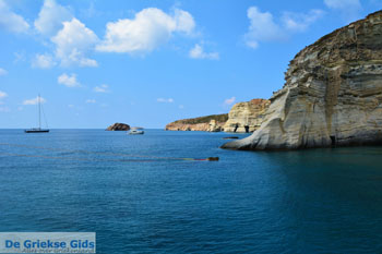 Kleftiko Milos | Cycladen Griekenland | Foto 214 - Foto van https://www.grieksegids.nl/fotos/milos/normaal/kleftiko-214.jpg