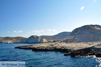 Mandrakia Milos | Cycladen Griekenland | Foto 3 - Foto van https://www.grieksegids.nl/fotos/milos/normaal/mandrakia-003.jpg