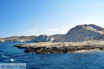 Mandrakia Milos | Cycladen Griekenland | Foto 4 - Foto van https://www.grieksegids.nl/fotos/milos/normaal/mandrakia-004.jpg