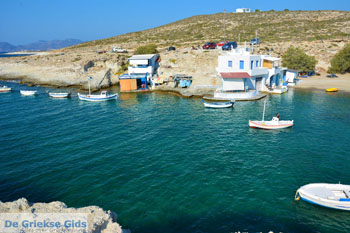 Mytakas Milos | Cycladen Griekenland | Foto 001 - Foto van https://www.grieksegids.nl/fotos/milos/normaal/mytakas-001.jpg