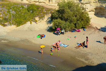 Mytakas Milos | Cycladen Griekenland | Foto 008 - Foto van https://www.grieksegids.nl/fotos/milos/normaal/mytakas-008.jpg