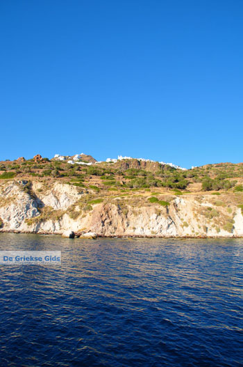 Plaka Milos | Cycladen Griekenland | Foto 2 - Foto van https://www.grieksegids.nl/fotos/milos/normaal/plaka-milos-002.jpg