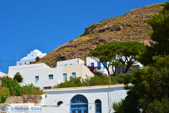 Plaka Milos | Cycladen Griekenland | Foto 14 - Foto van https://www.grieksegids.nl/fotos/milos/normaal/plaka-milos-014.jpg