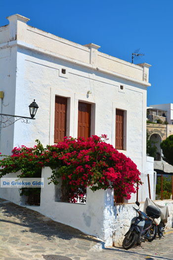 Plaka Milos | Cycladen Griekenland | Foto 21 - Foto van https://www.grieksegids.nl/fotos/milos/normaal/plaka-milos-021.jpg