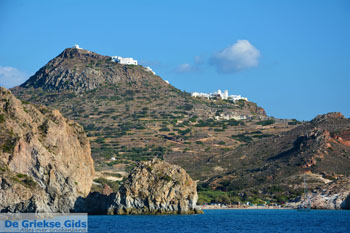 Plathiena Milos | Cycladen Griekenland | Foto 7 - Foto van https://www.grieksegids.nl/fotos/milos/normaal/plathiena-007.jpg