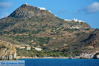 Plathiena Milos | Cycladen Griekenland | Foto 13 - Foto van https://www.grieksegids.nl/fotos/milos/normaal/plathiena-013.jpg